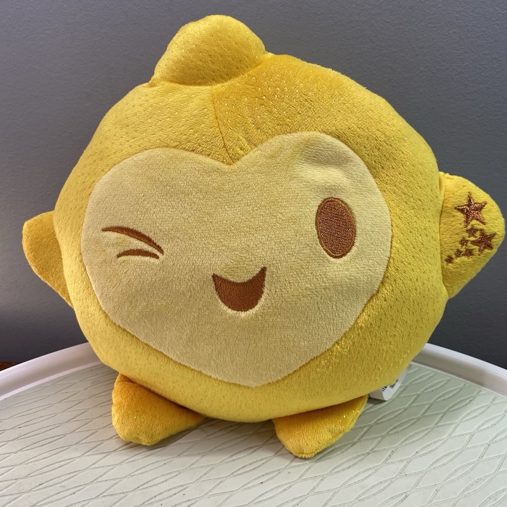 Disney's Wish Movie 9" Twinkling Star Plush Hug and Wish-Works Needs 3 AAA